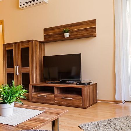 Dnd, Kun Apartments, Keleti Railway Station Будапеща Стая снимка