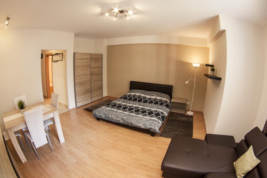 Dnd, Kun Apartments, Keleti Railway Station Будапеща Стая снимка